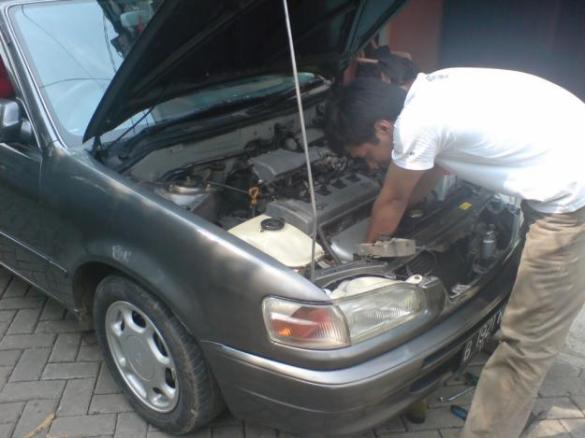1293728489_152333138_3-bengkel-montir-mobil-panggilan-jasa-lain